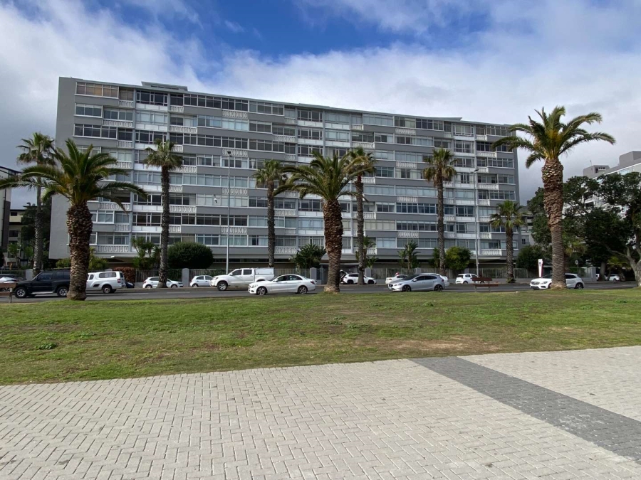 1 Bedroom Property for Sale in Sea Point Western Cape